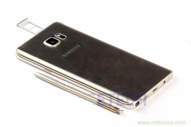 Galaxy Note5拆解，與S系列差距日漸模糊