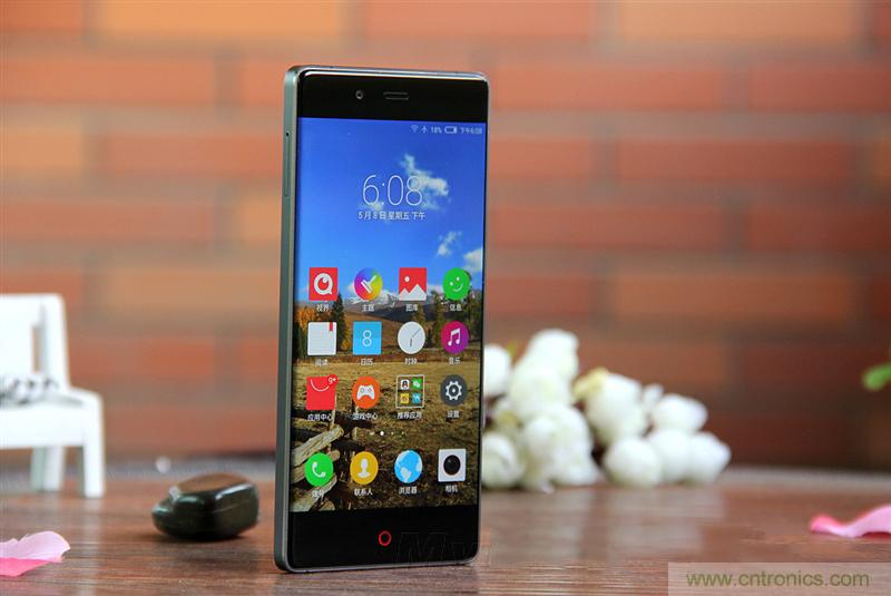 無邊框的 nubia Z9 ，一款既有驚喜，又有驚艷的智能手機(jī)