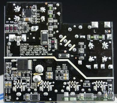 69元小米4口USB充電器詳細拆解，看完你也能DIY一個