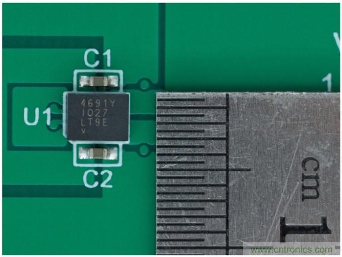 3.6V輸入、雙路輸出µModule降壓穩(wěn)壓器以3mm × 4mm小尺寸為每通道提供2A電流